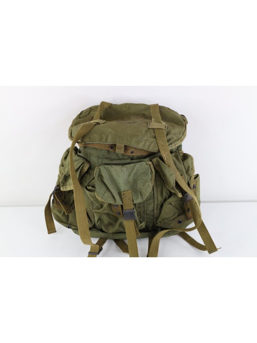 Vintage 70s Vietnam War USGI Distressed LC-1 Field Pack Bag Rucksack Green USA
